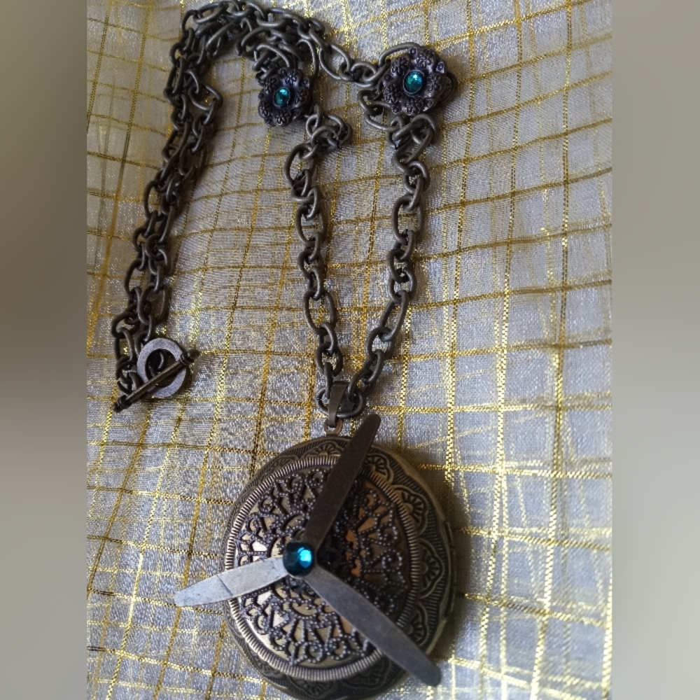Helicopter Propeller Necklace - image 2